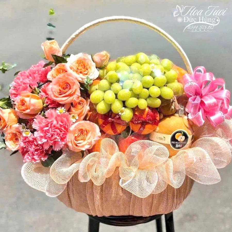 Giỏ Hoa Quả Màu Hồng